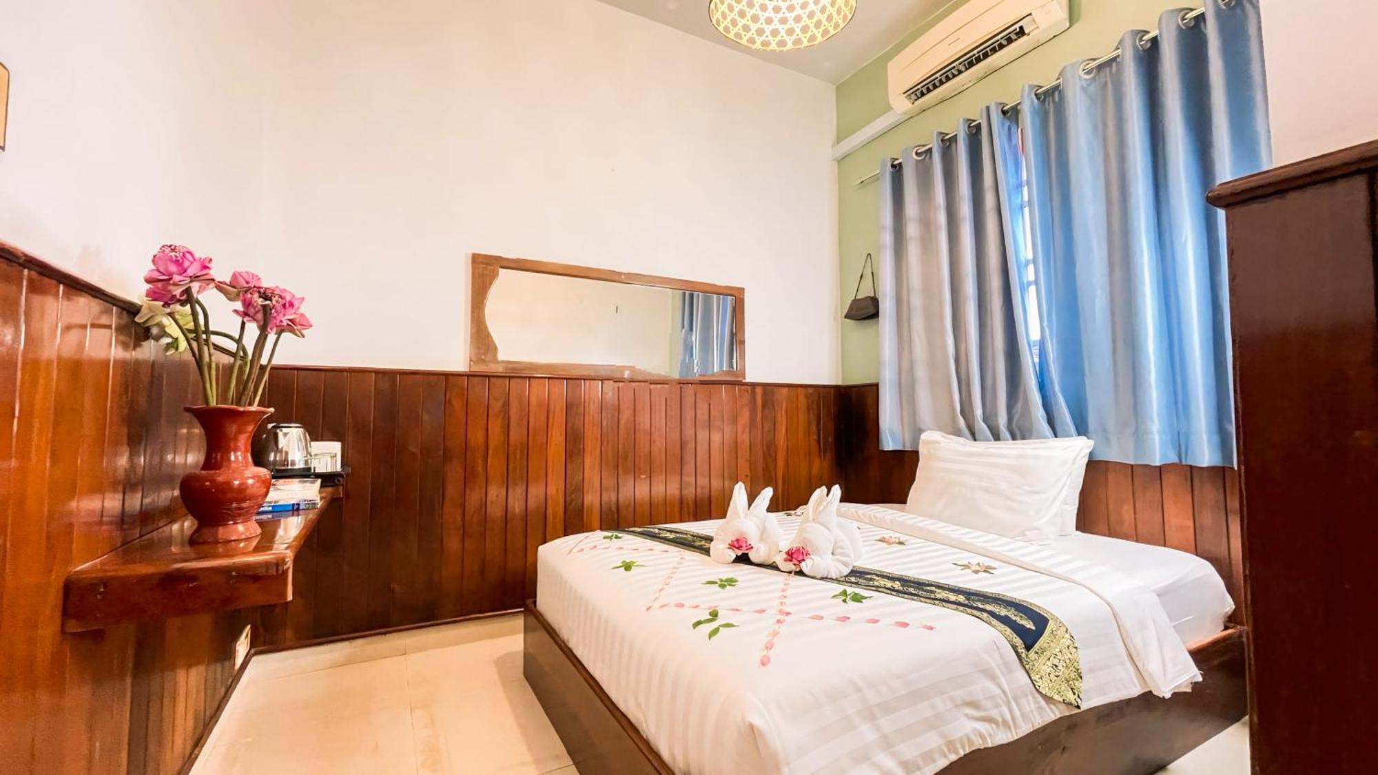 The Center Point Hotel Sziemreap Kültér fotó