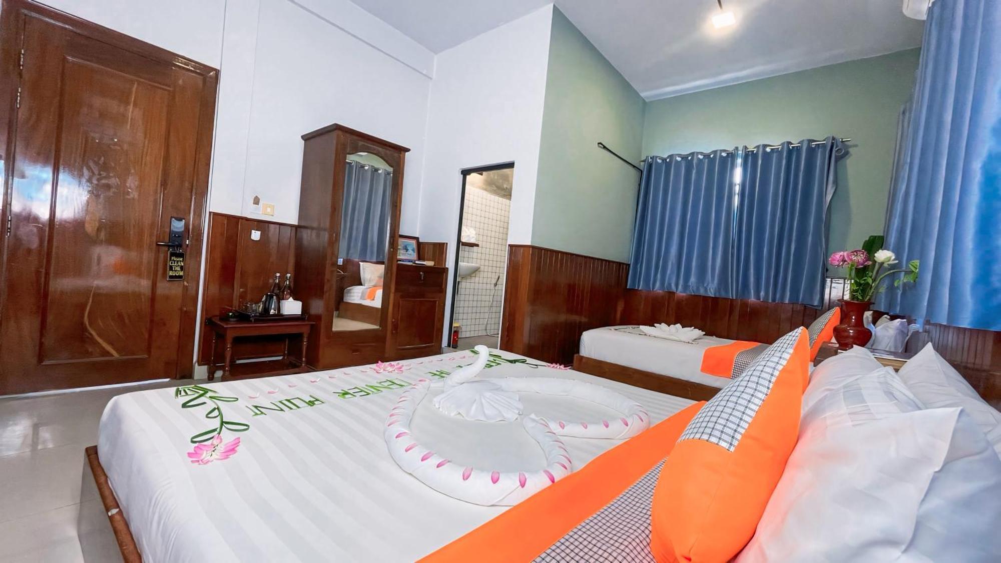 The Center Point Hotel Sziemreap Kültér fotó