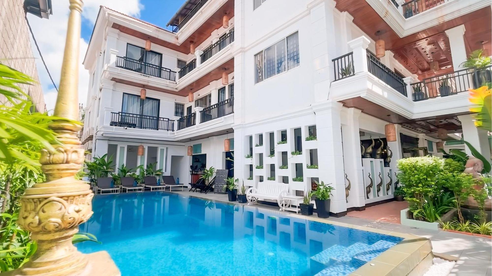 The Center Point Hotel Sziemreap Kültér fotó