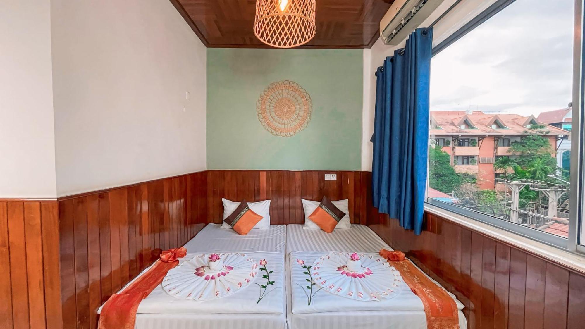 The Center Point Hotel Sziemreap Szoba fotó